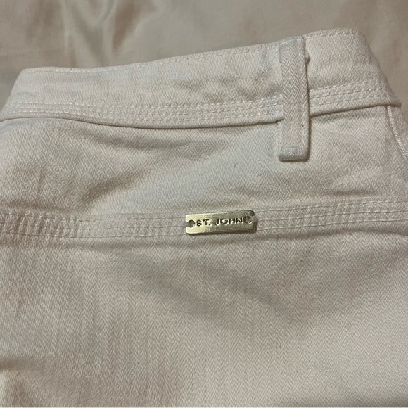 St. John White High Rise Wide Leg Jeans Size 12 - Picture 2 of 5
